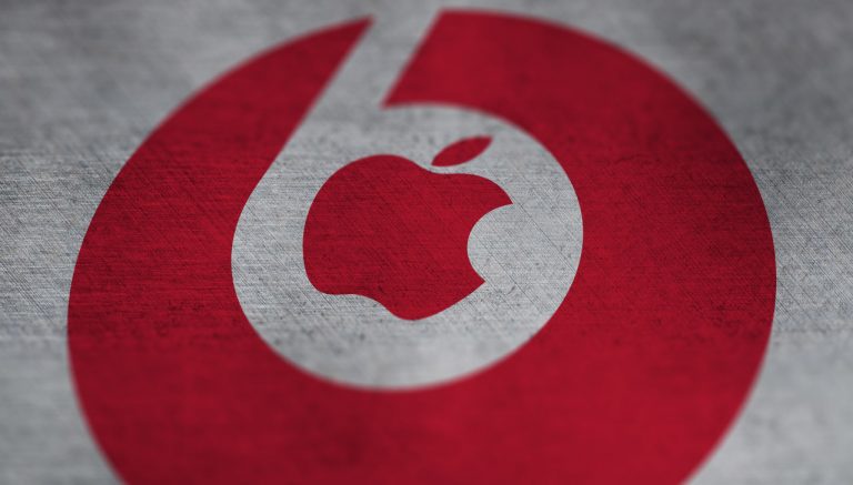 Apple se atrasa en lanzamiento de su propio programa de streaming