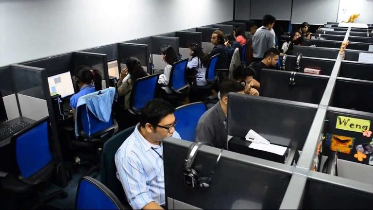 Desmantelan falso Call Center y apresa 14 personas en Santiago