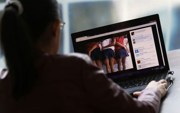 Detienen dominicana en EEUU. por distribuir pornografía infantil en internet